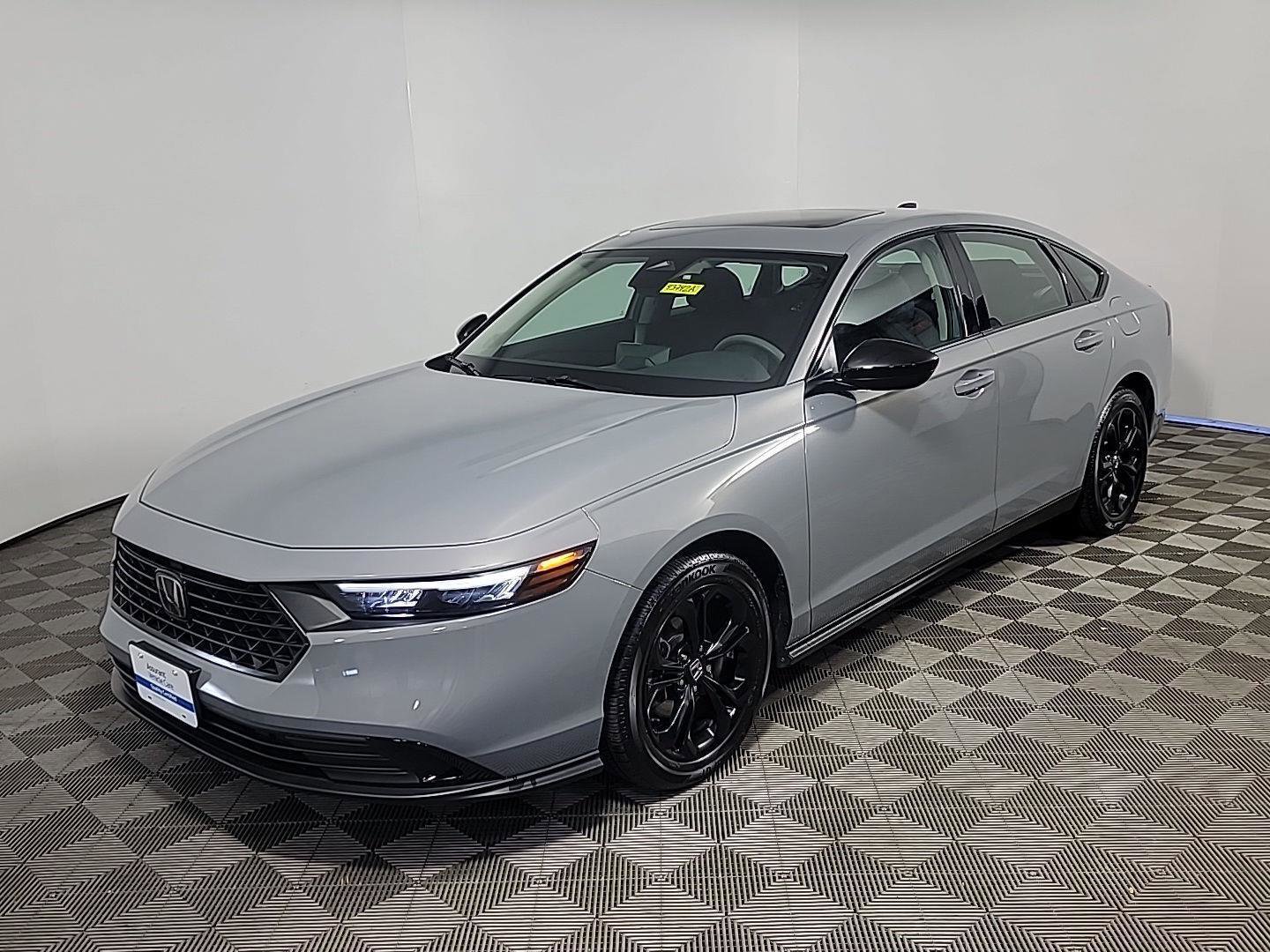 Certified 2025 Honda Accord SE image 12