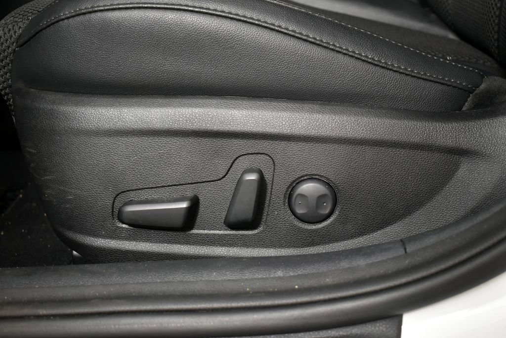 Used 2020 Kia Optima S image 12