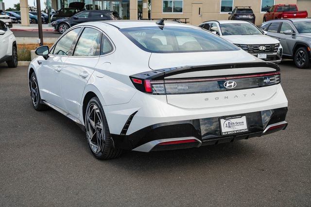 New 2026 Hyundai Sonata SEL FWD image 2