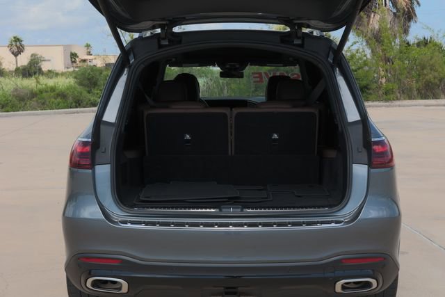 Used 2025 Mercedes-Benz GLS 580 4MATIC image 13