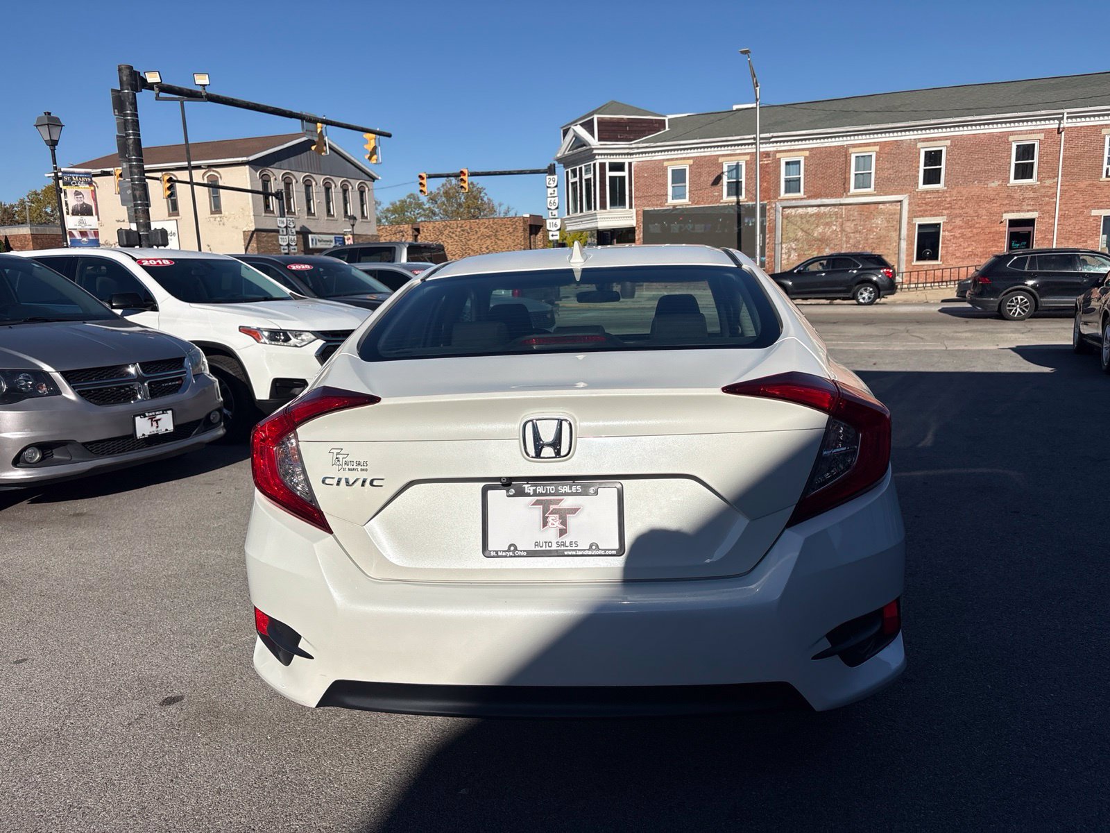 Used 2018 Honda Civic EX image 4