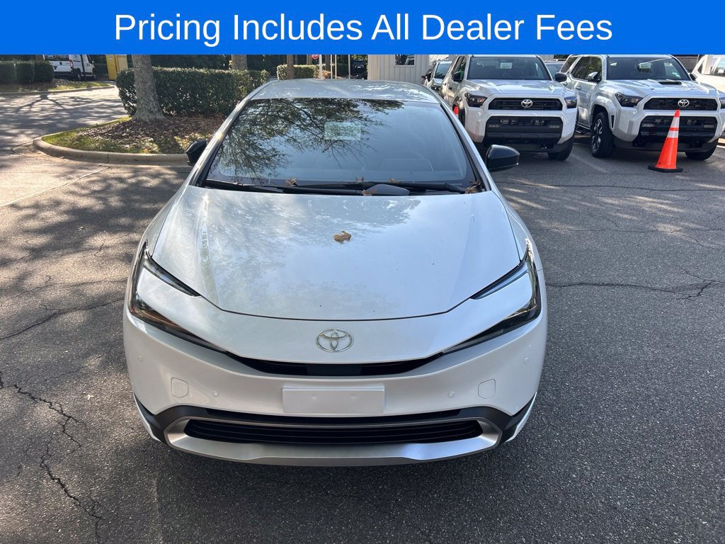 New 2027 Toyota Prius Plug-In Hybrid FWD image 2