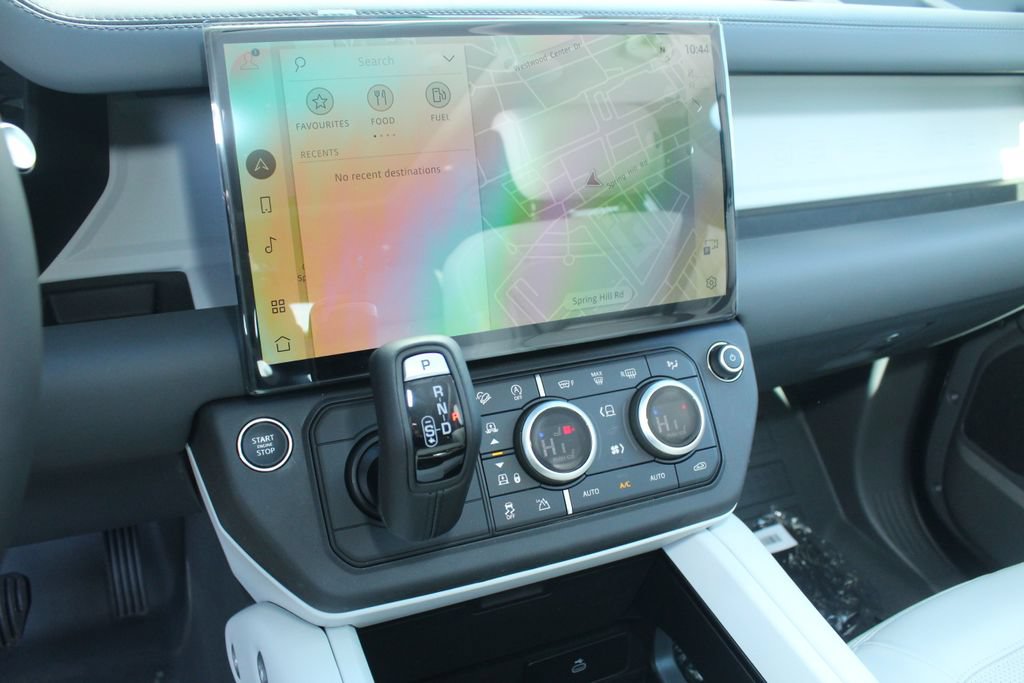New 2026 Land Rover Defender 130 X-Dynamic SE AWD/4WD image 14