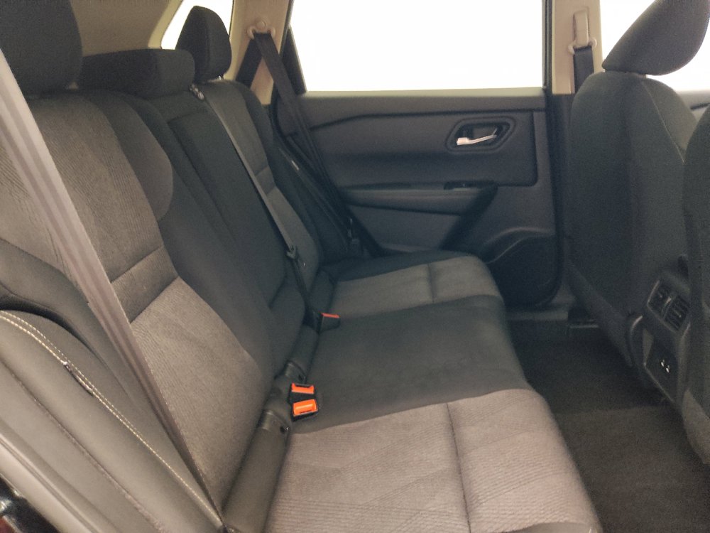 Used 2025 Nissan Rogue SV FWD image 19