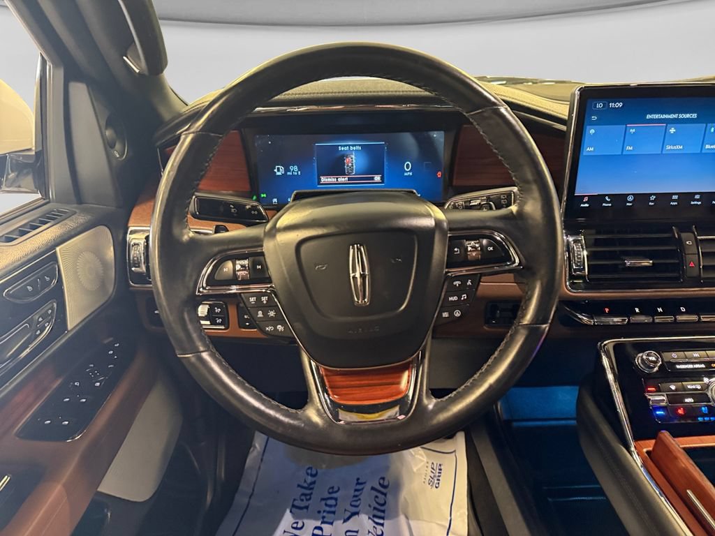 Used 2023 Lincoln Navigator Reserve AWD/4WD image 14