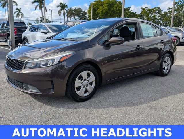 Used 2018 Kia Forte LX image 3