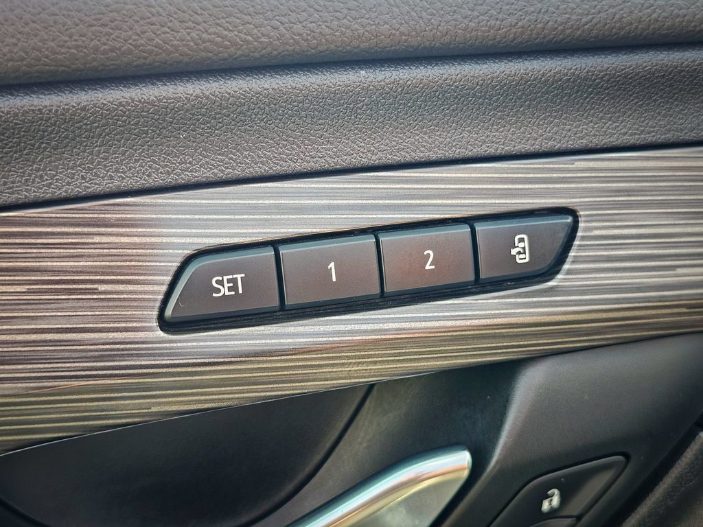 Used 2020 GMC Terrain SLT w/ Preferred Package AWD/4WD image 10