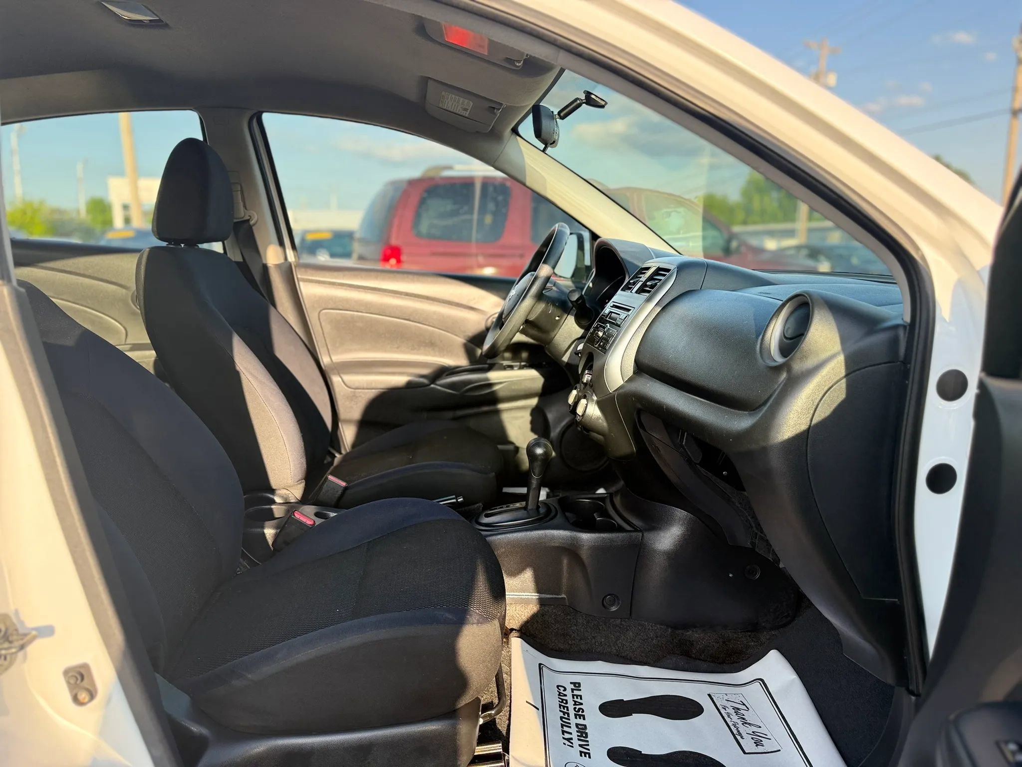 Used 2012 Nissan Versa SV FWD image 28