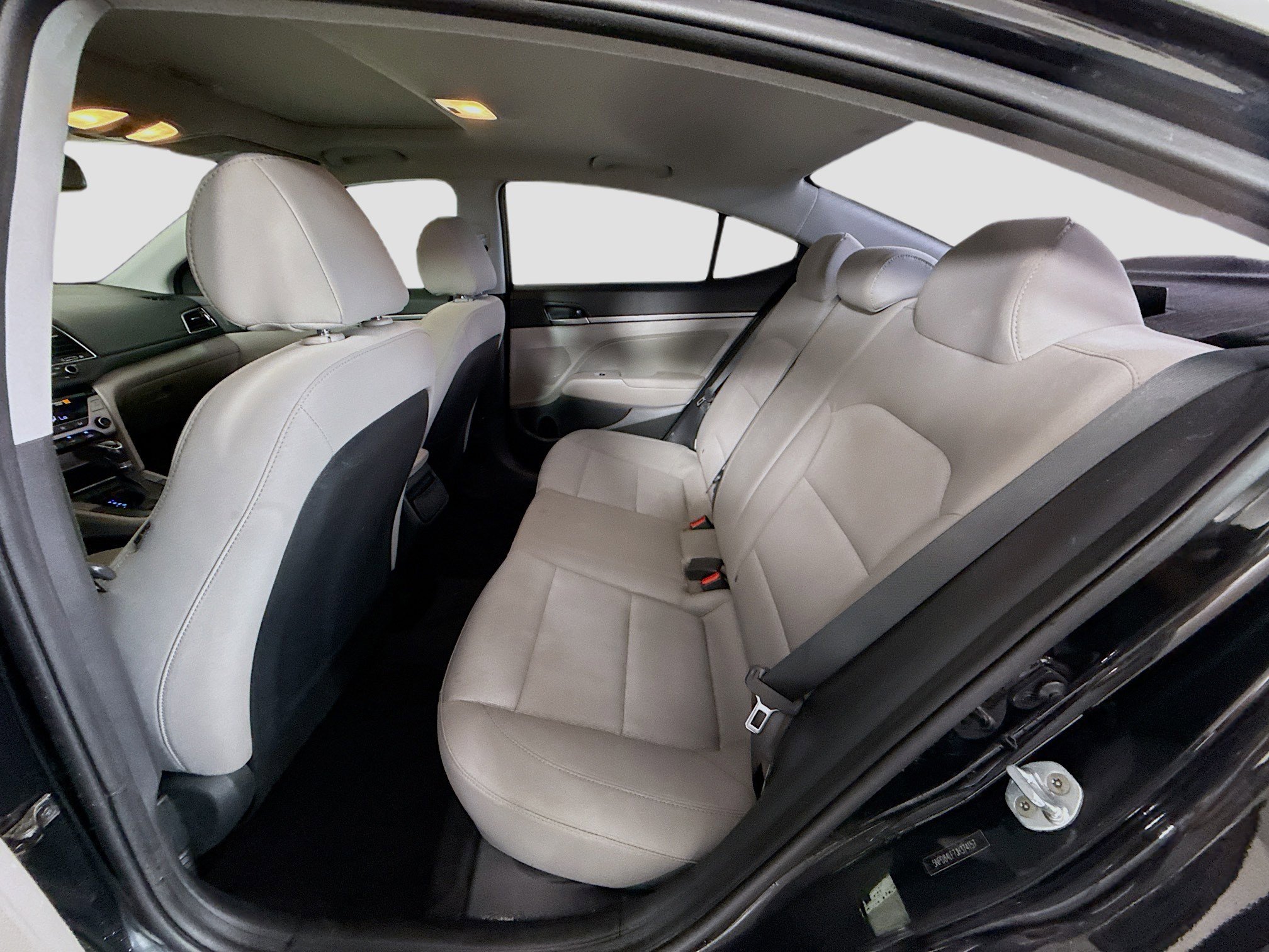 Used 2018 Hyundai Elantra Value Edition image 25