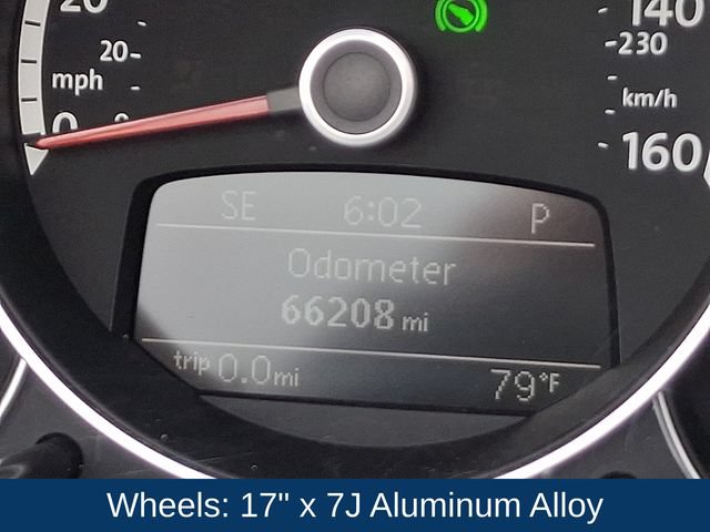 Used 2013 Volkswagen Beetle 2.5 FWD image 6