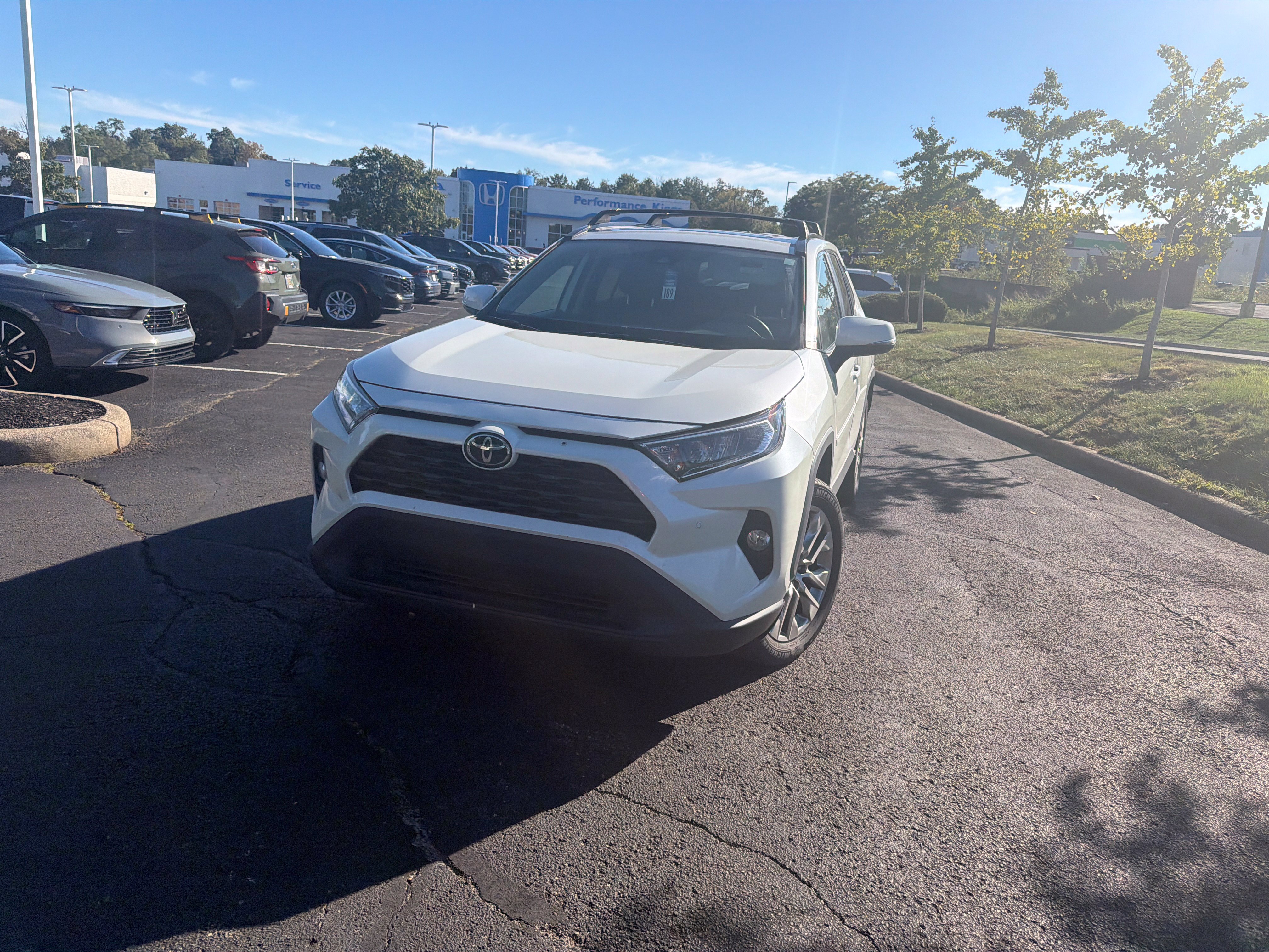 Used 2021 Toyota RAV4 XLE Premium AWD/4WD image 20