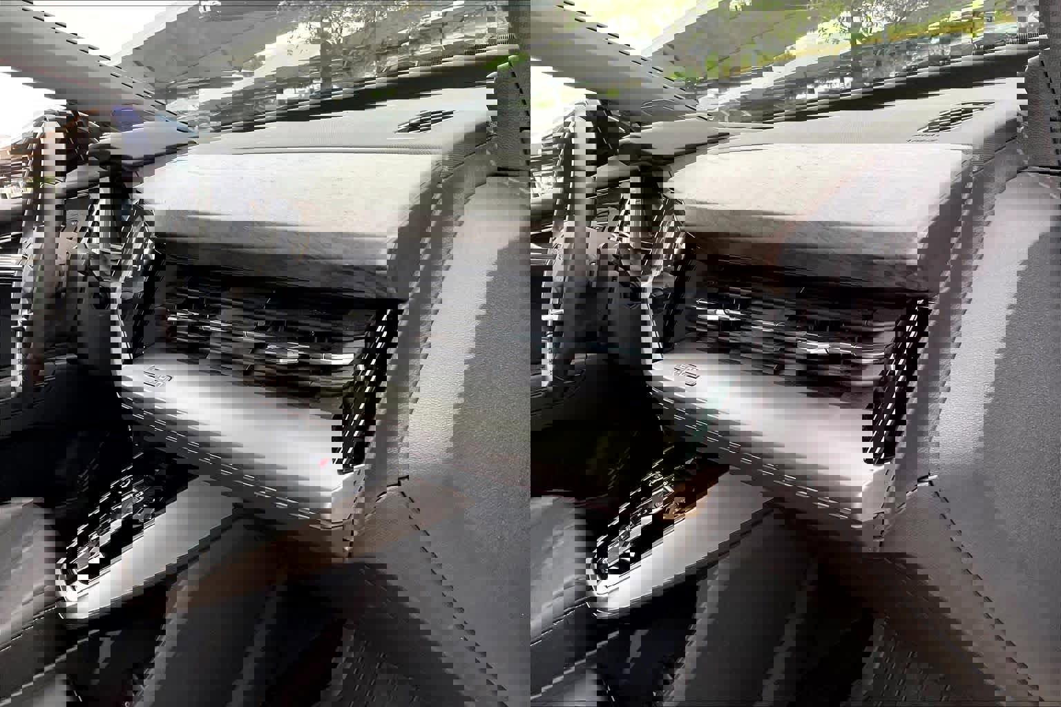 Used 2023 Audi Q4 e-tron Premium Plus w/ Premium Plus image 18