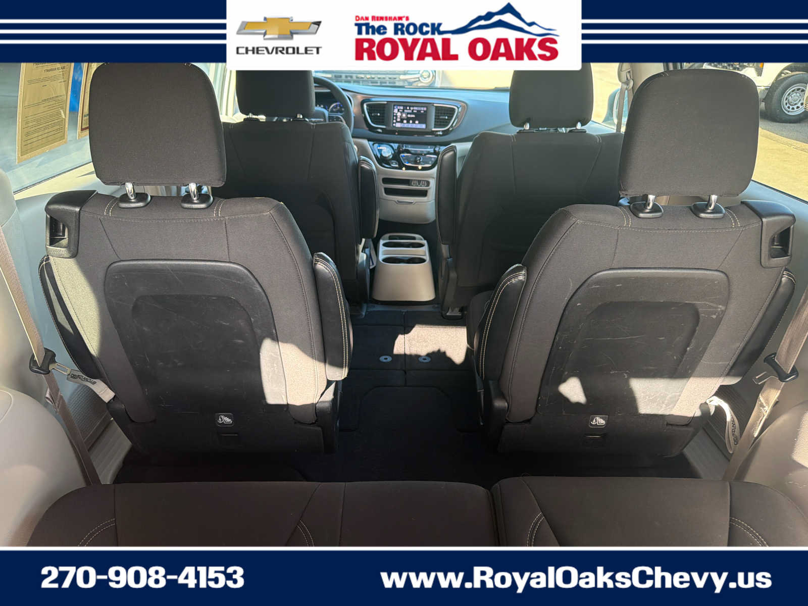 Used 2023 Chrysler Voyager LX FWD image 29