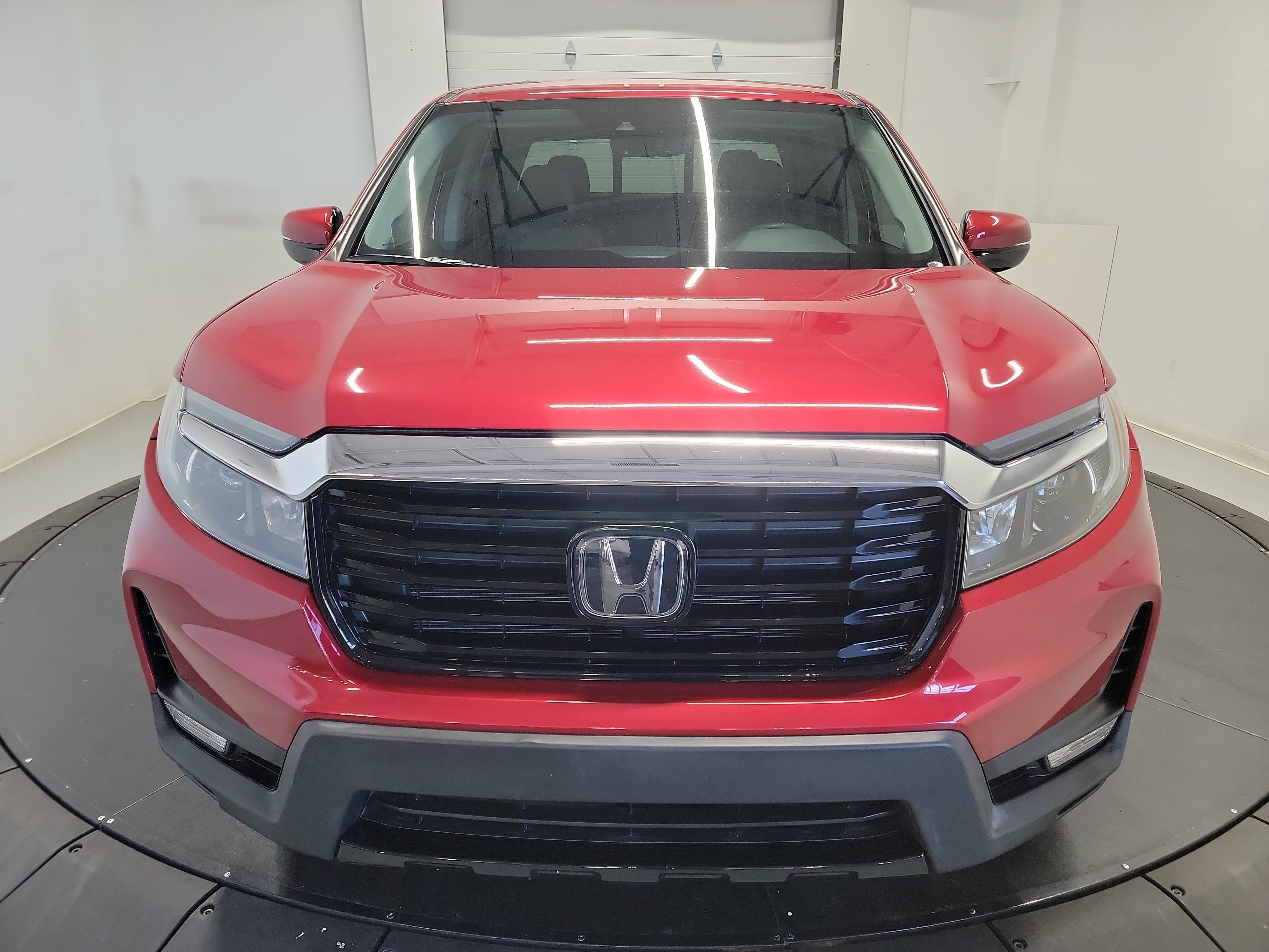 Used 2023 Honda Ridgeline RTL-E image 2