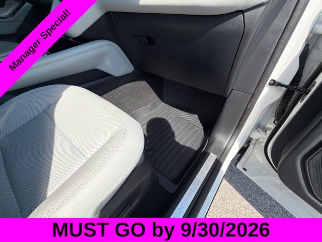 Used 2025 Ford Explorer Platinum w/ LUX Leather Package AWD/4WD image 17