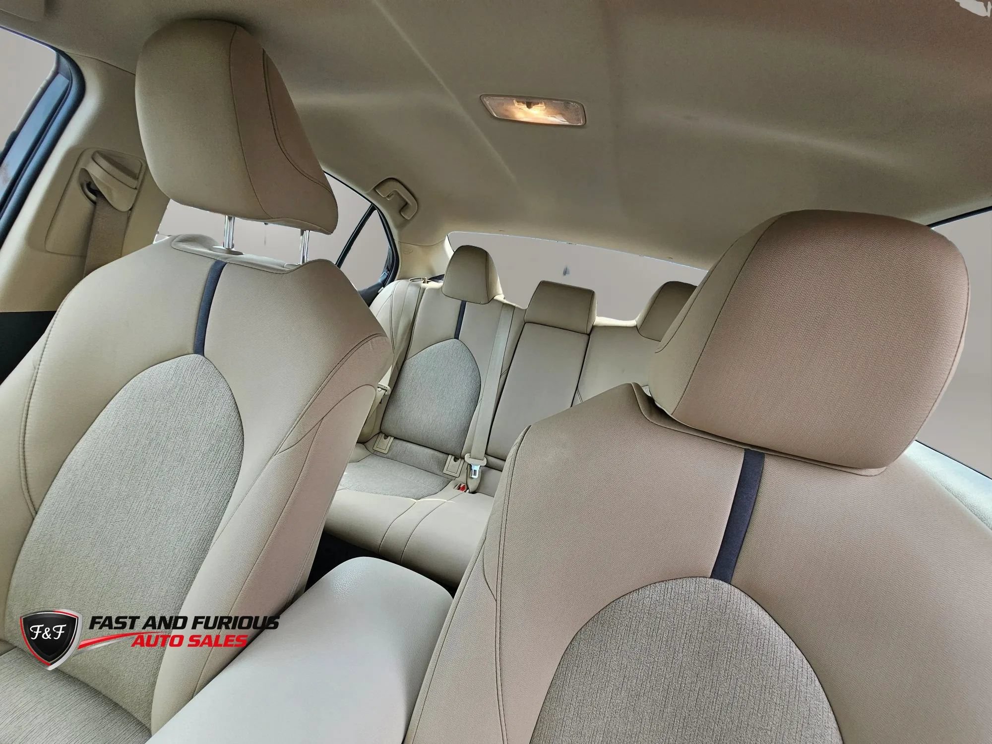 Used 2021 Toyota Camry LE FWD image 29