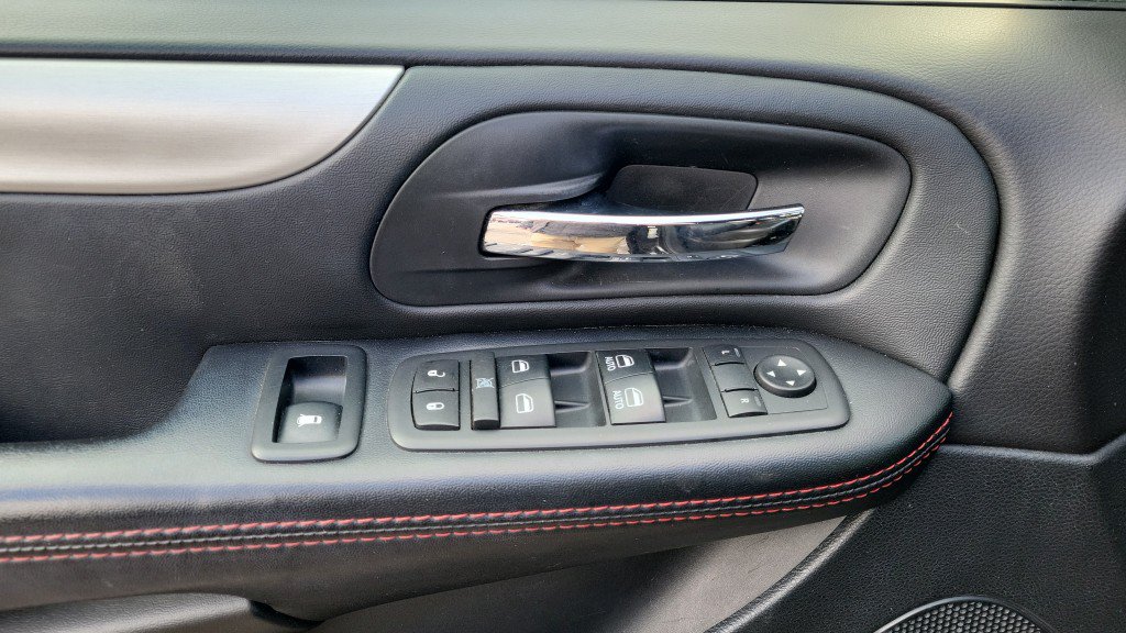 Used 2018 Dodge Grand Caravan GT FWD image 15