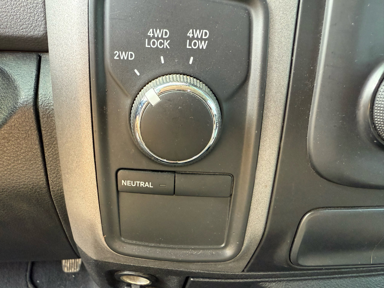 Used 2014 RAM 1500 Express image 10