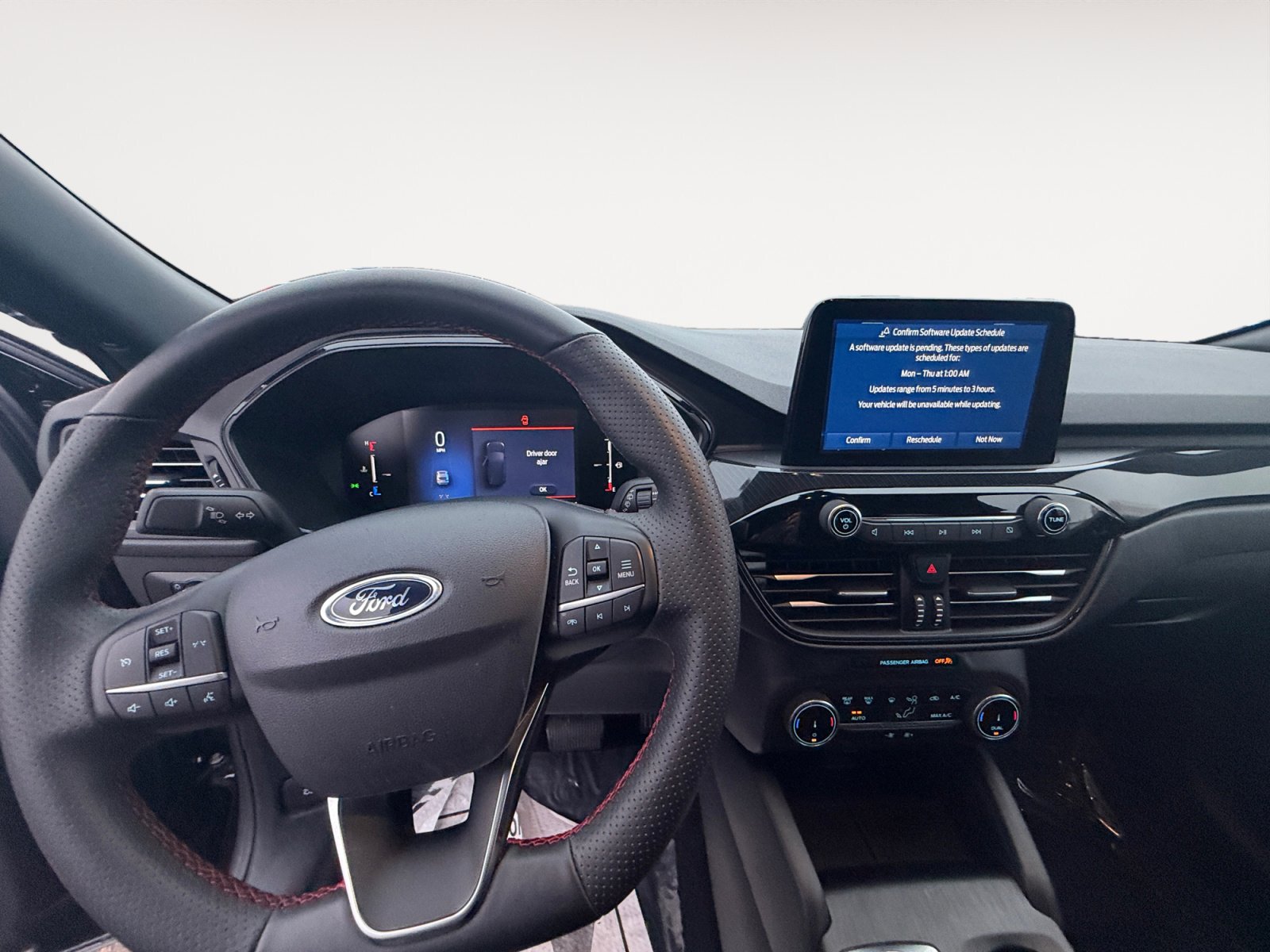 Used 2025 Ford Escape ST-Line image 10