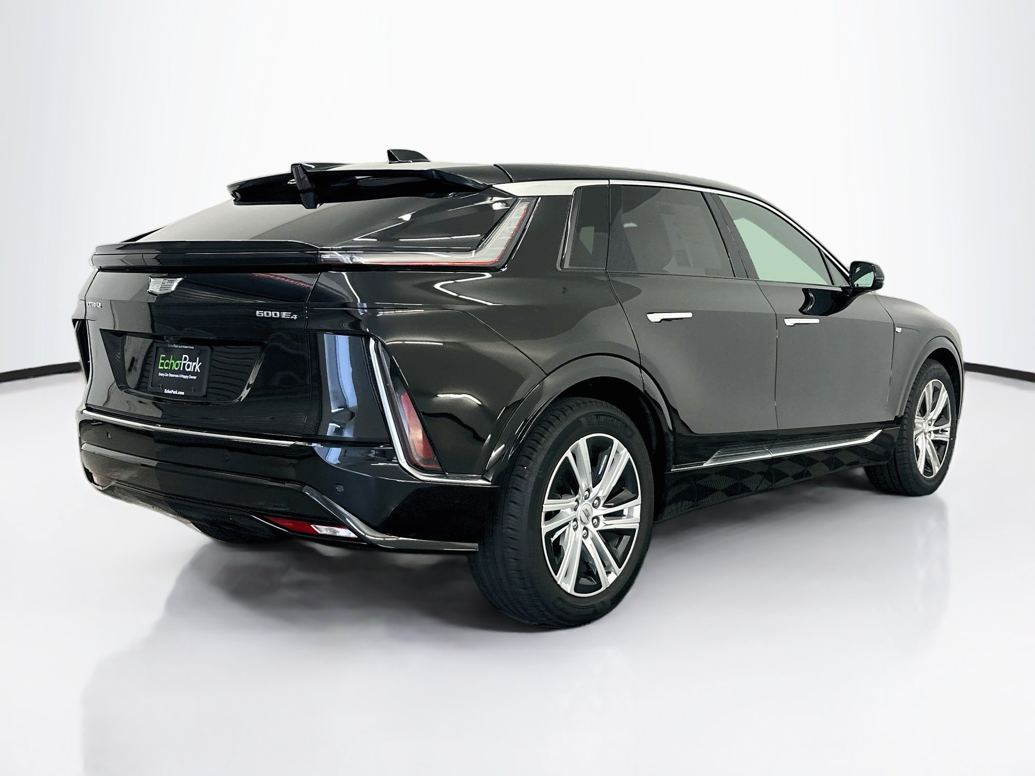 Used 2024 Cadillac Lyriq Tech AWD/4WD image 9