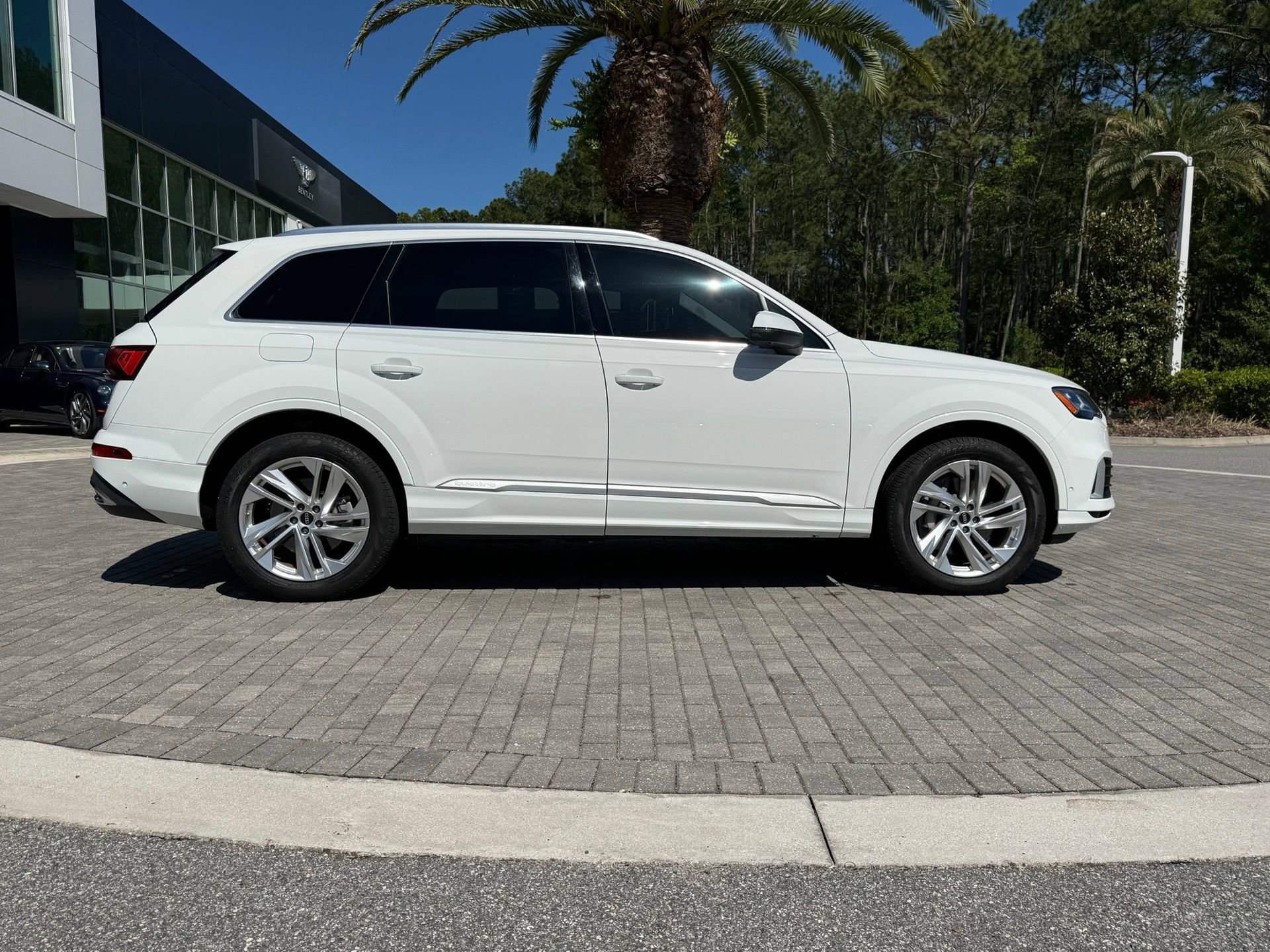 Used 2023 Audi Q7 3.0T Premium Plus AWD/4WD image 8