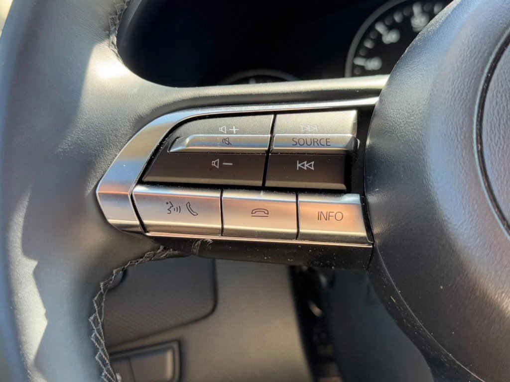 Used 2025 MAZDA CX-50 AWD 2.5 S w/ Premium Package image 16