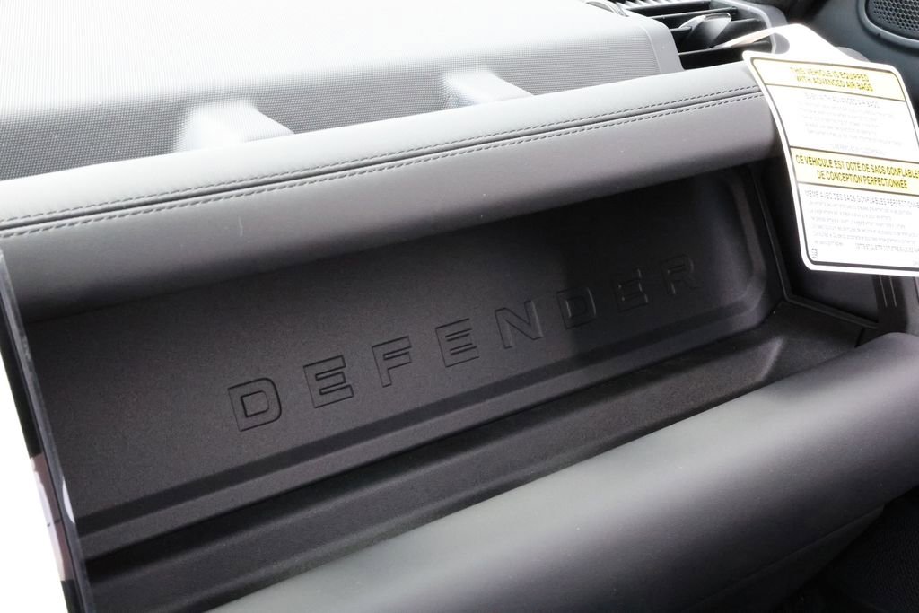 New 2026 Land Rover Defender 110 OCTA AWD/4WD image 29