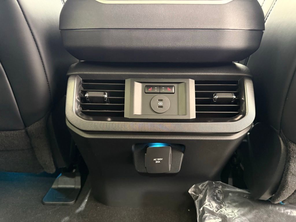 New 2025 Ford F150 Platinum image 30