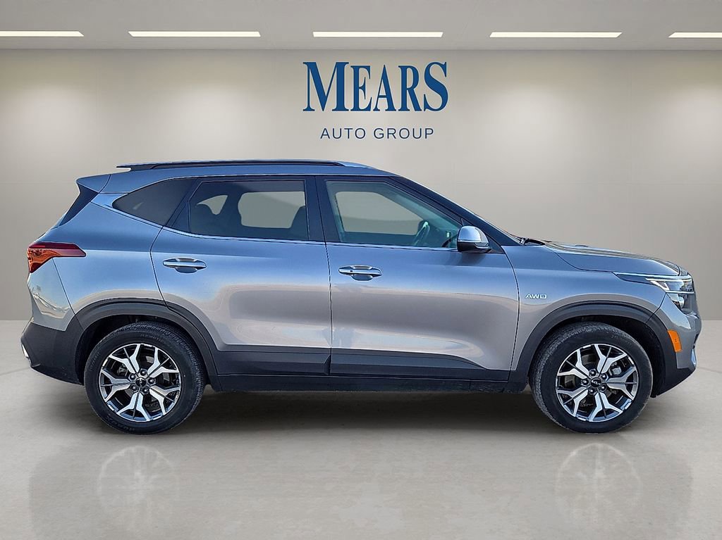 Used 2022 Kia Seltos EX image 6