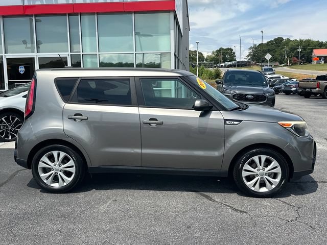 Used 2016 Kia Soul + FWD image 2