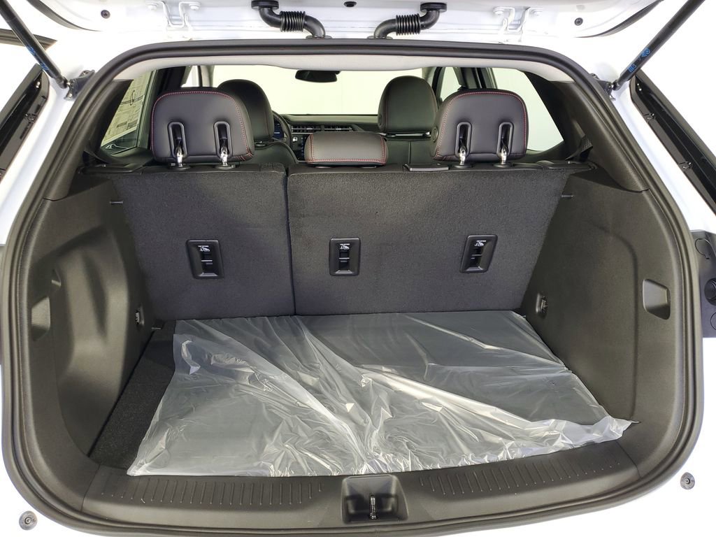 New 2027 Chevrolet Bolt RS FWD image 31