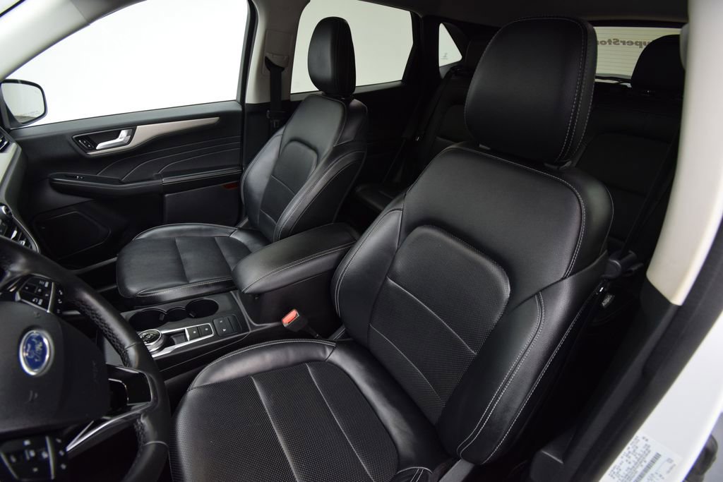 Used 2022 Ford Escape SEL image 19