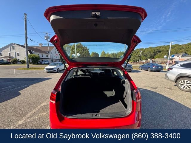 Used 2018 Volkswagen Golf Alltrack SEL image 17
