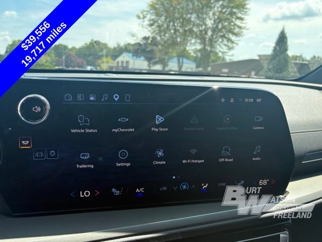Used 2025 Chevrolet Traverse LT w/ Driver Confidence Package AWD/4WD image 18