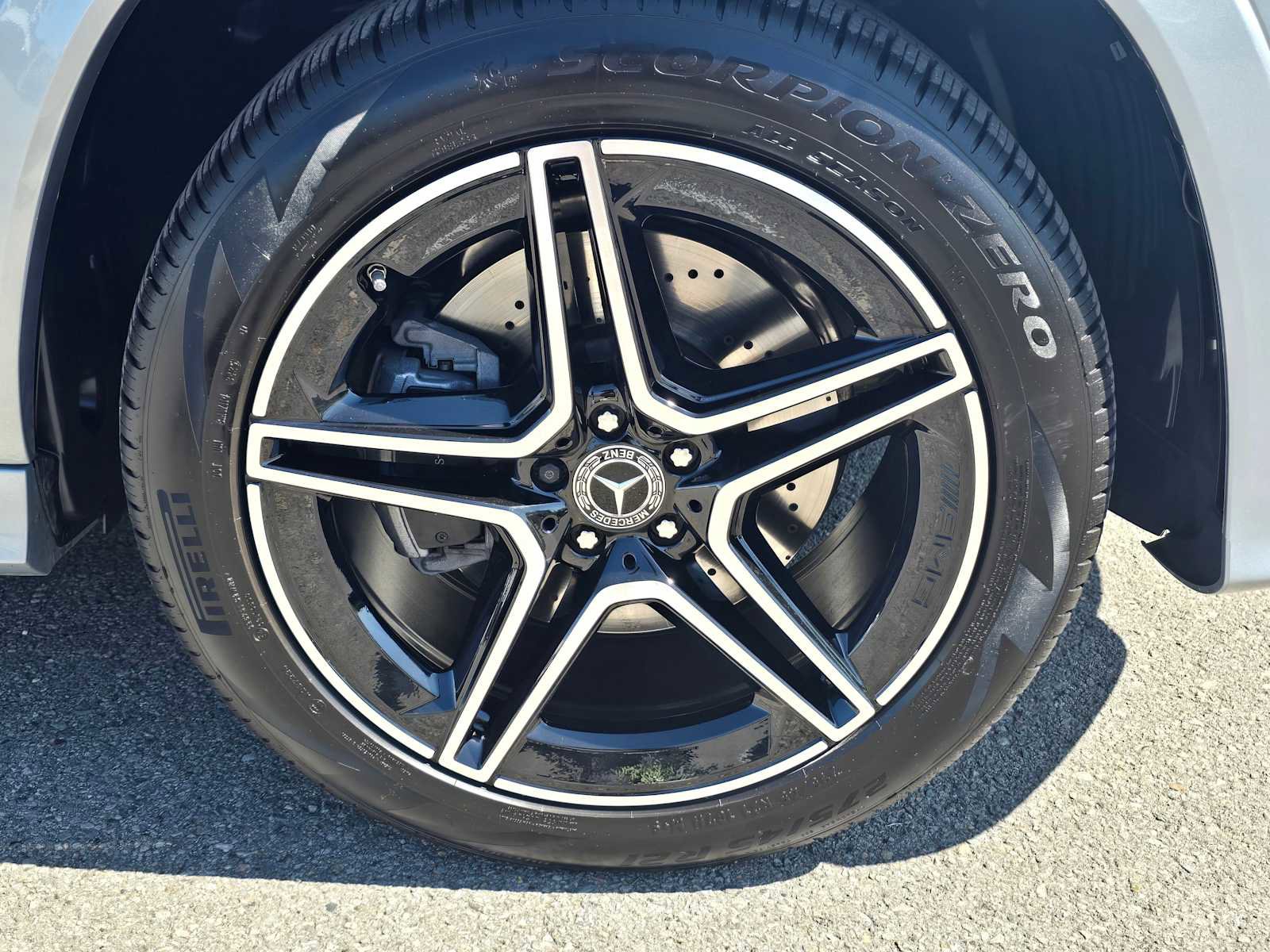 Used 2026 Mercedes-Benz GLS 450 4MATIC image 10