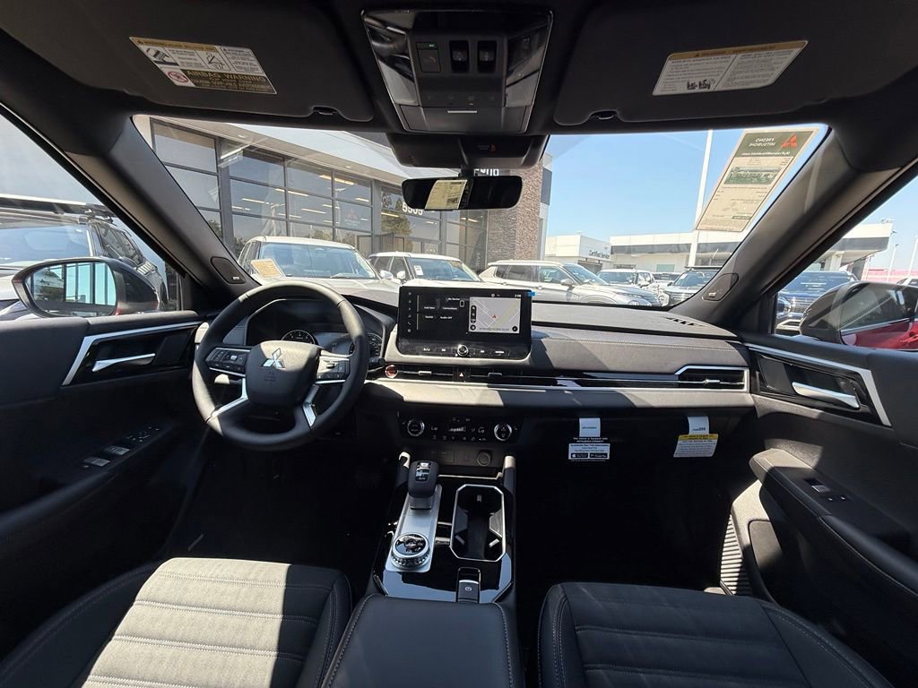 New 2026 Mitsubishi Outlander AWD image 19