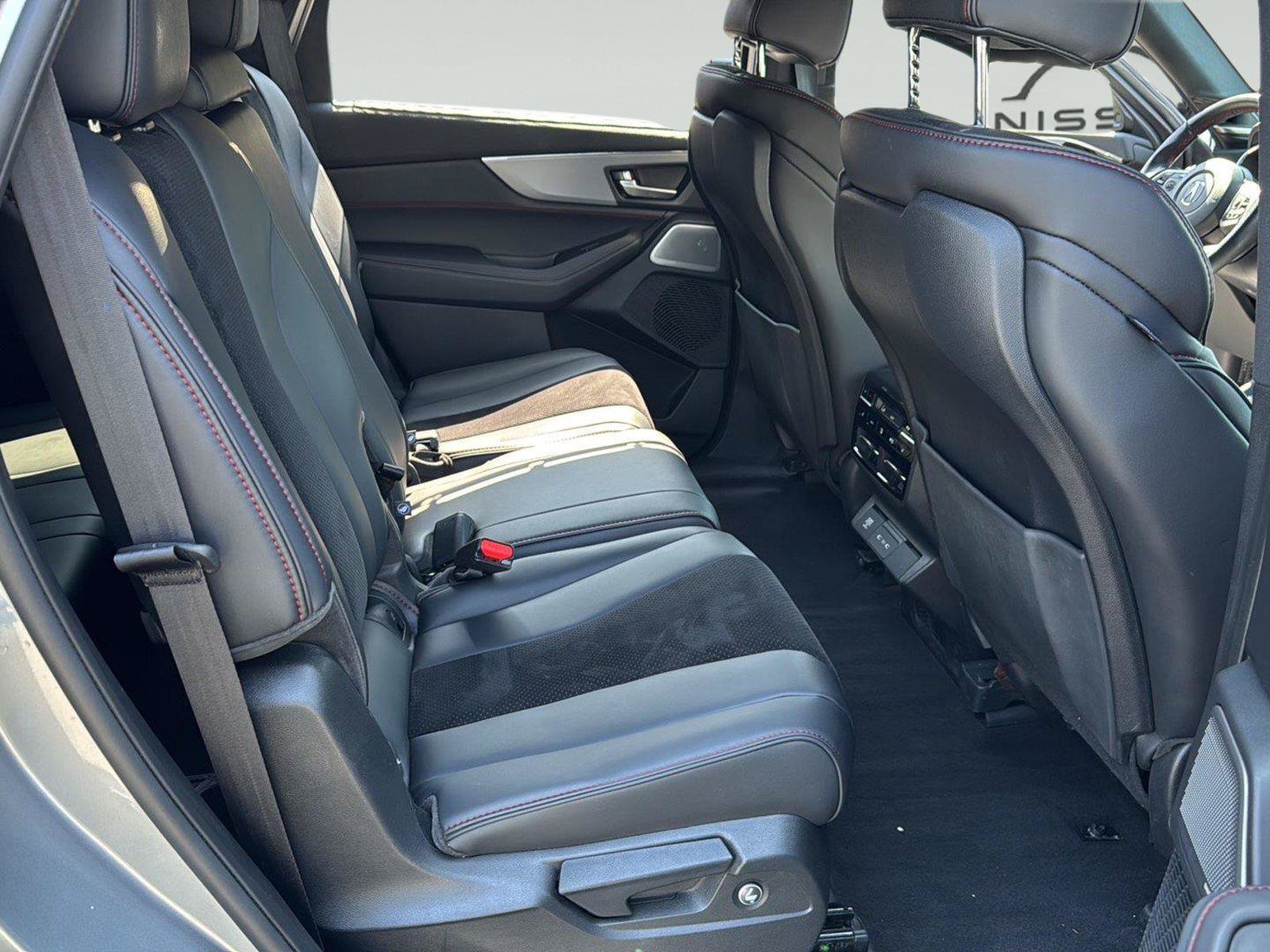 Used 2025 Acura MDX A-Spec AWD/4WD image 36