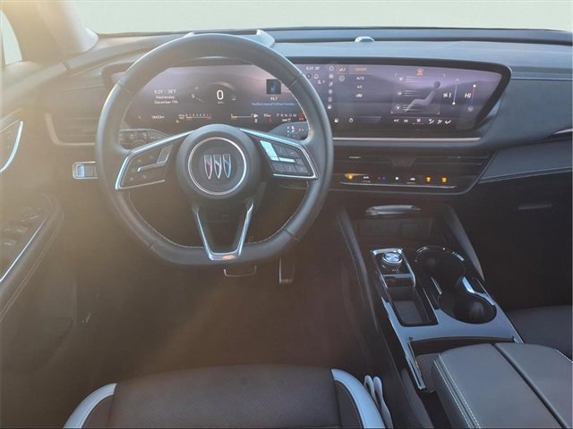 Used 2025 Buick Envision Sport Touring image 4