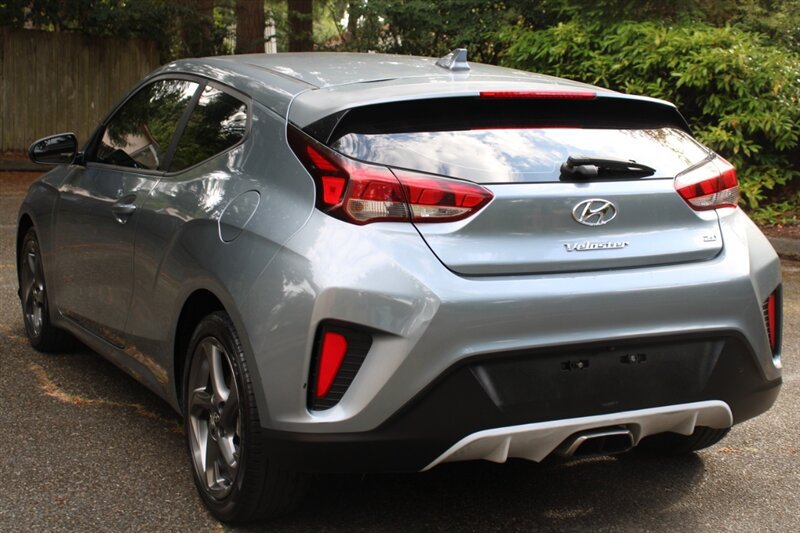 Used 2019 Hyundai Veloster 2.0 FWD image 4
