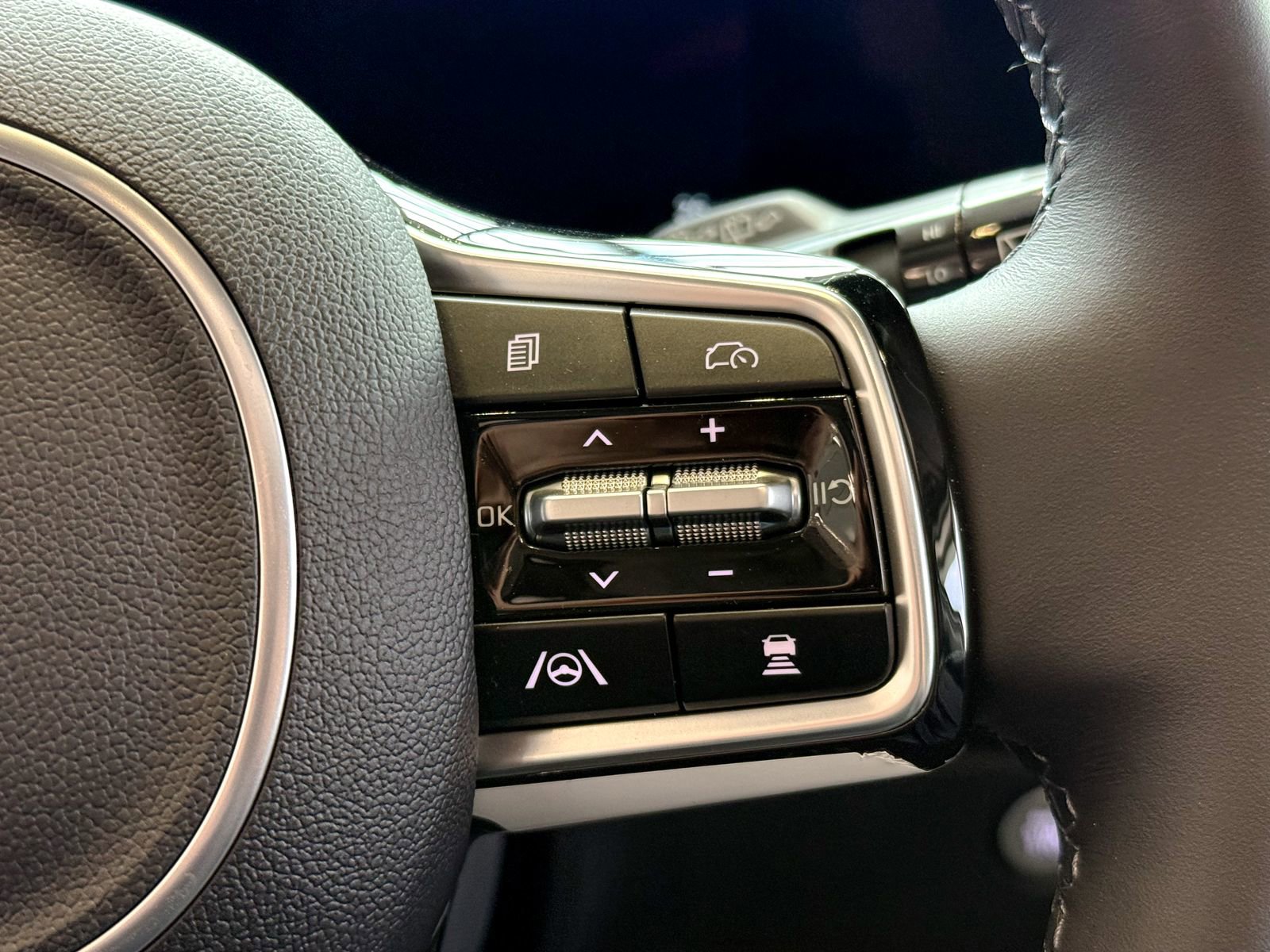 New 2026 Kia Carnival SX Prestige image 26