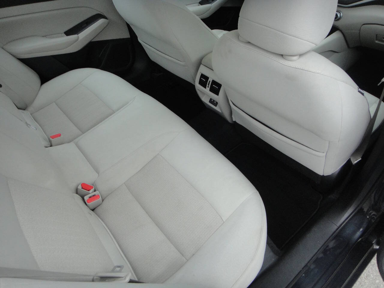 Used 2019 Nissan Altima 2.5 SV AWD/4WD image 13