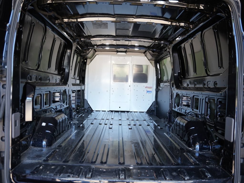 Used 2020 Ford Transit 250 Low Roof AWD image 27