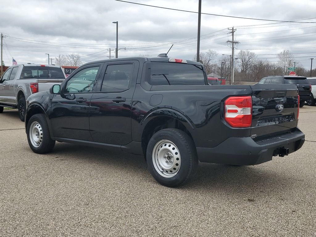 New 2025 Ford Maverick XL image 4