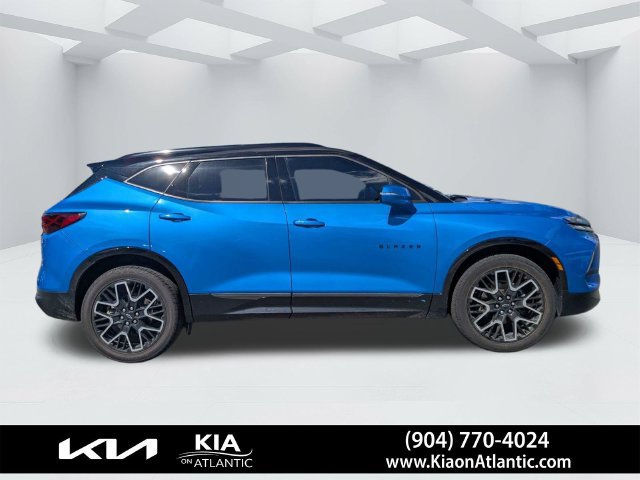 Used 2024 Chevrolet Blazer RS w/ Driver Confidence II Package FWD image 2