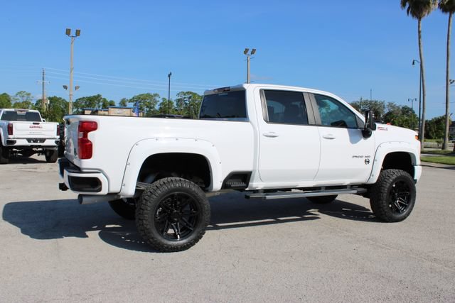 Used 2025 Chevrolet Silverado 2500 LT AWD/4WD image 12