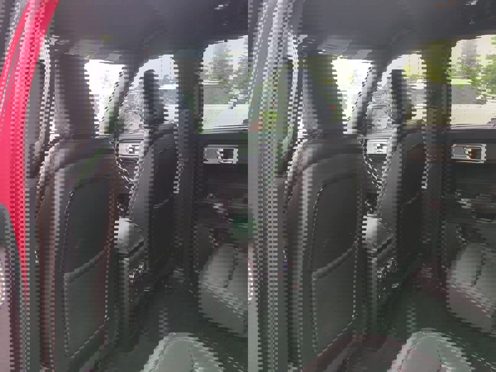Used 2020 Ford Explorer Limited image 24