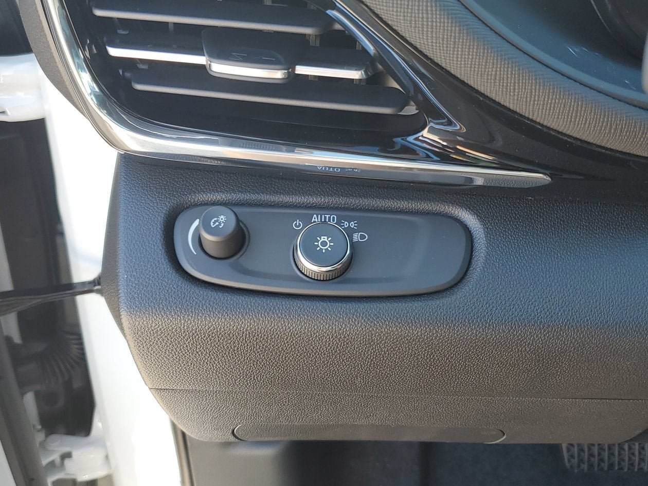 New 2026 Buick Envista Sport Touring w/ Convenience I Package FWD image 29