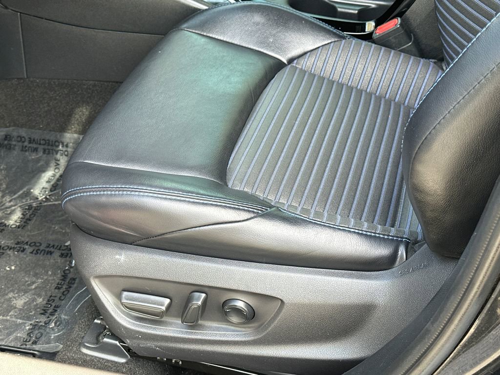 Used 2022 Toyota Corolla XSE image 20