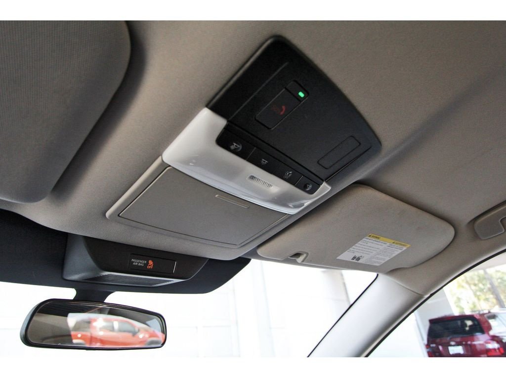 Certified 2024 Nissan Pathfinder SV FWD image 21