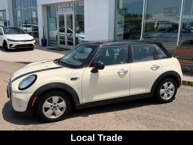 Used 2016 MINI Cooper 4-Door Hardtop FWD image 2